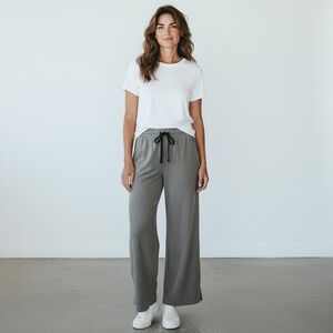 Hiskywin Women Athleisure Wear Capris Pants Heathered Gray Pullon Pockets Size L